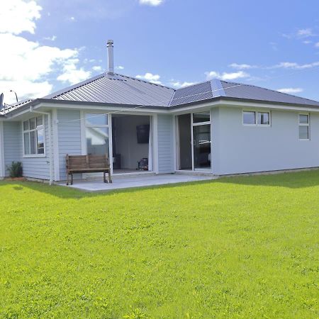 Fiordland Getaway - Te Anau Holiday Home エクステリア 写真