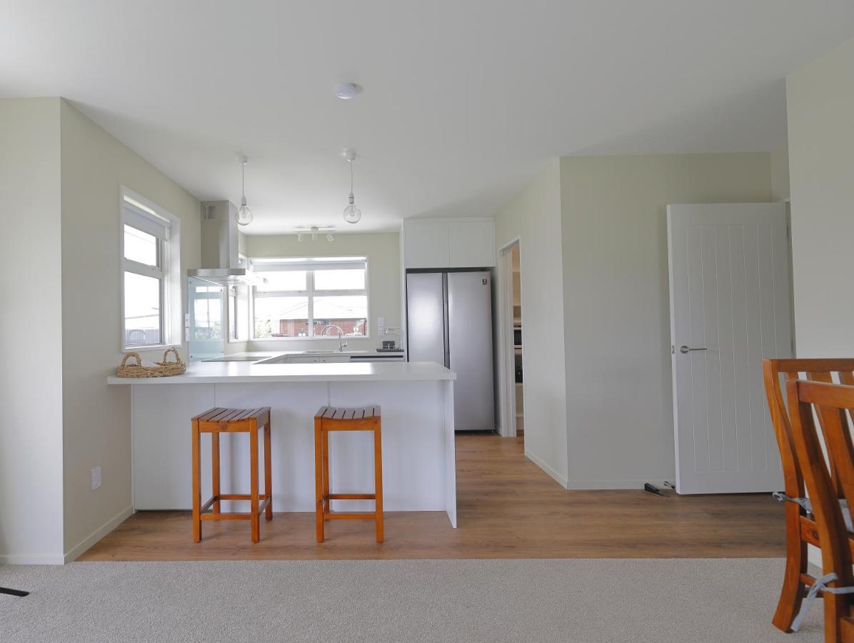 Fiordland Getaway - Te Anau Holiday Home エクステリア 写真