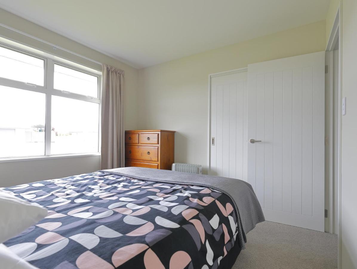 Fiordland Getaway - Te Anau Holiday Home エクステリア 写真