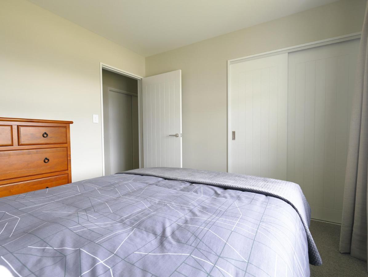 Fiordland Getaway - Te Anau Holiday Home エクステリア 写真