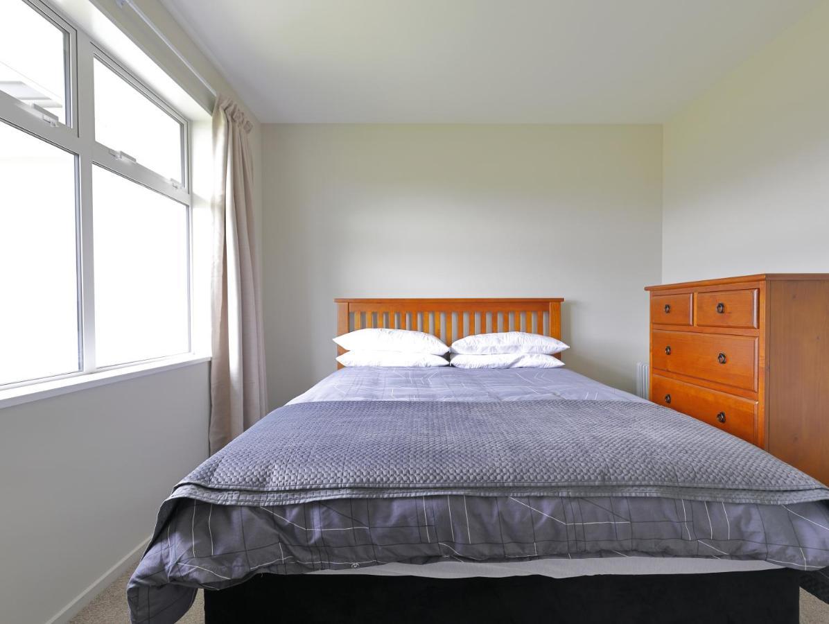 Fiordland Getaway - Te Anau Holiday Home エクステリア 写真